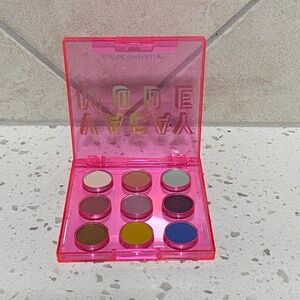Free with $50 Purchase NWT Vacay Mode Eye Shadows